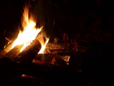 lagerfeuer_klein.jpg
